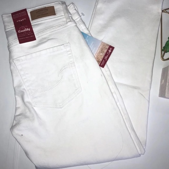 SOLD Signature Levi’s distressed slim cuffed jean - Picture 3 of 7